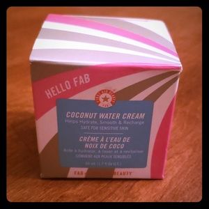 Hello Fab Coconut Water Cream